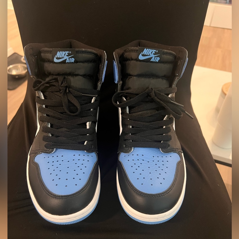 Nike Air Jordan 1 Retro High OG UNC Blue